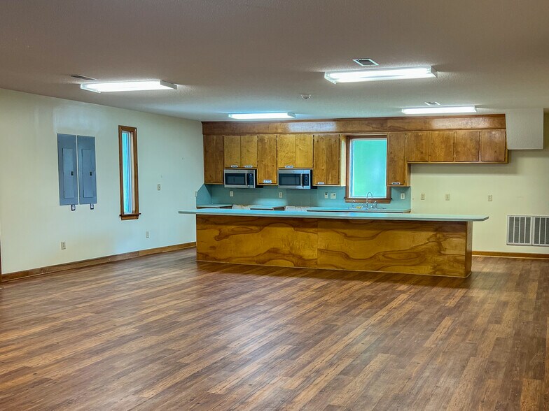 More Photos Of 1211 US-52 Hwy, Moncks Corner Specialty For Sale