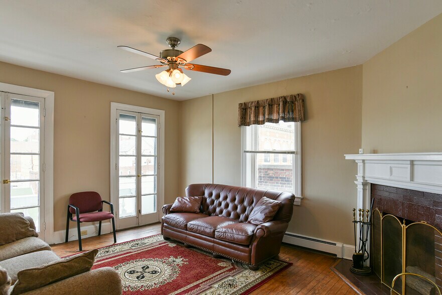 More Photos Of 29 W Franklin St, Hagerstown Apartments For Sale