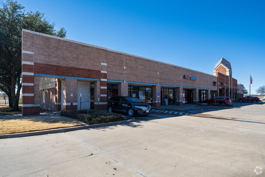 More Photos Of 2400 Westport Pky, Fort Worth Unknown For Lease