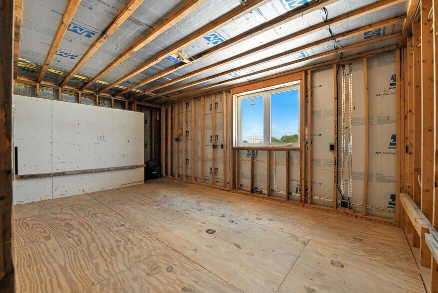 More Photos Of 2324 Vermillion St, Hastings Freestanding For Sale
