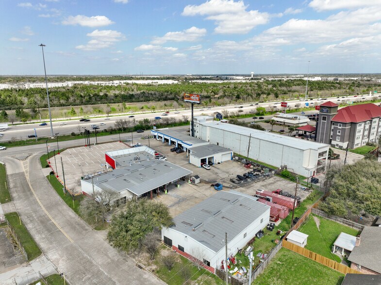 More Photos Of 115 Cinnamon Dr, Katy Flex For Sale