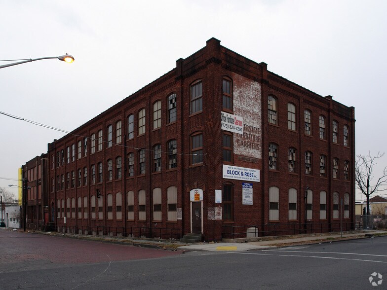 Primary Photo Of 258-272 Sherman Ave, Newark Manufacturing For Lease