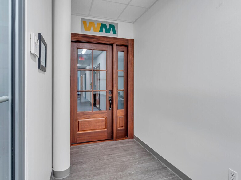 More Photos Of 4635 Gulfstarr Dr, Destin Medical For Sale