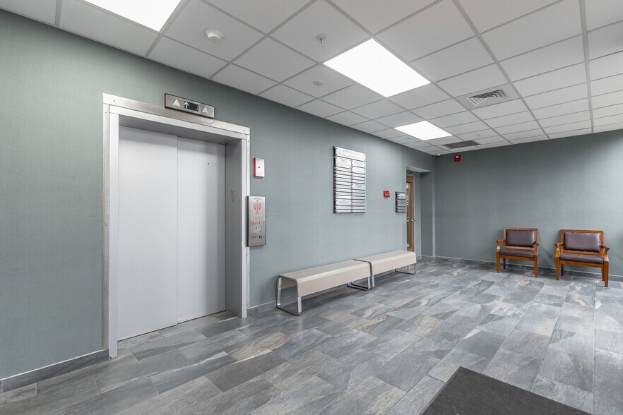 More Photos Of 929 Spring Creek Rd, Chattanooga Medical For Lease