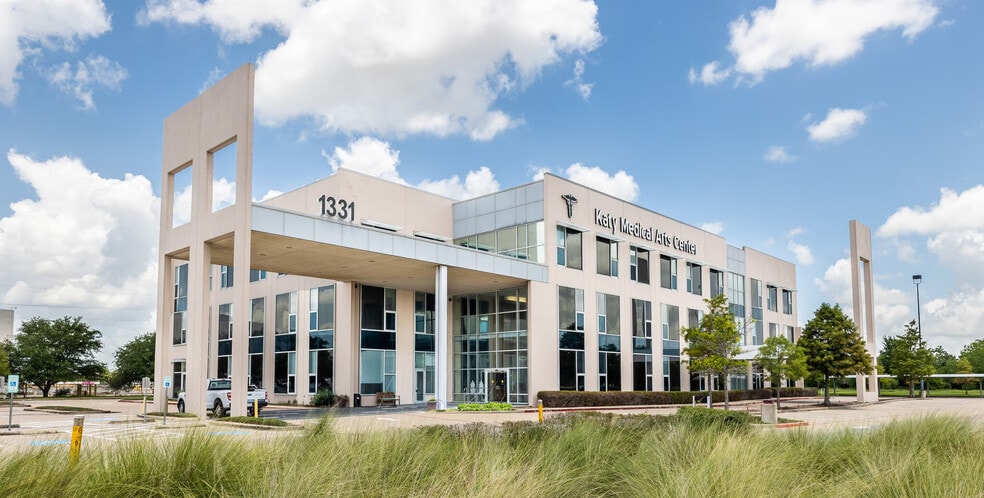 Primary Photo Of 1331 W Grand Pky N, Katy Medical For Lease