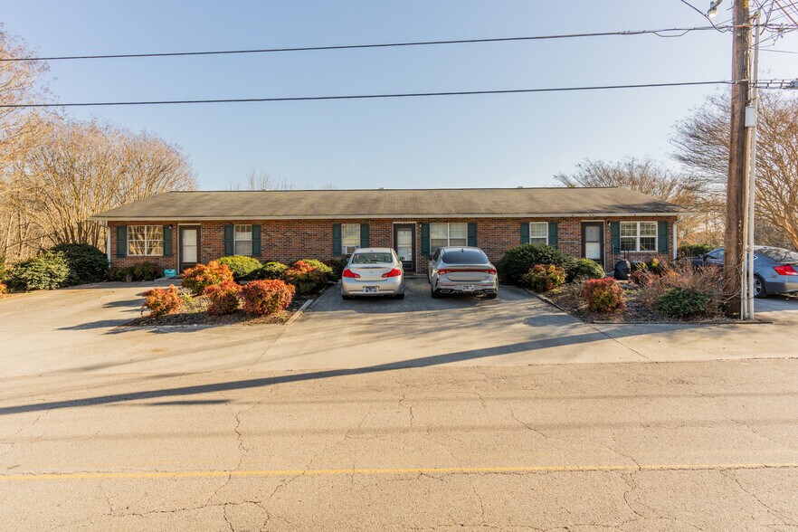 Primary Photo Of 369 Warren St, Madisonville Multifamily For Sale
