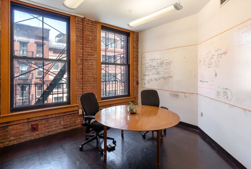More Photos Of 179 Franklin St, New York Office Residential For Lease