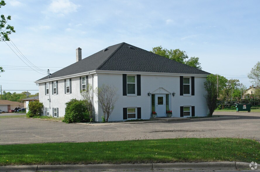 More Photos Of 10100 Morgan Ave S, Bloomington Office For Sale