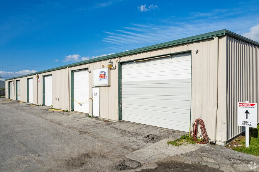 More Photos Of 1400 L and R Industrial Blvd, Tarpon Springs Unknown For Lease