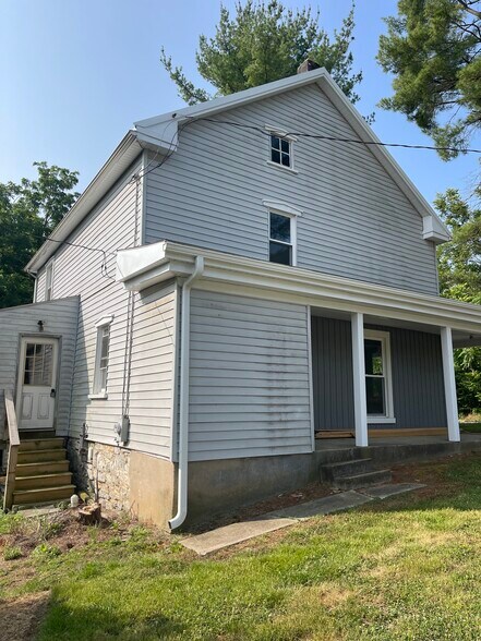 More Photos Of 830 Beaver Creek rd, Hagerstown Specialty For Lease