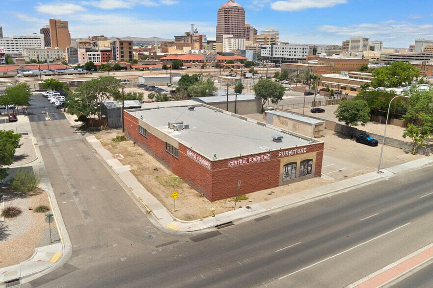 More Photos Of 221 Broadway Blvd SE, Albuquerque Freestanding For Sale