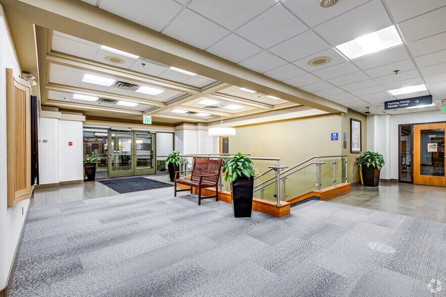 More Photos Of 6363 France Ave S, Edina Office For Sale