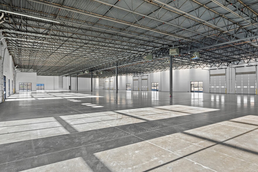 More Photos Of 237 Summit Ridge Pkwy, Santaquin Warehouse For Lease