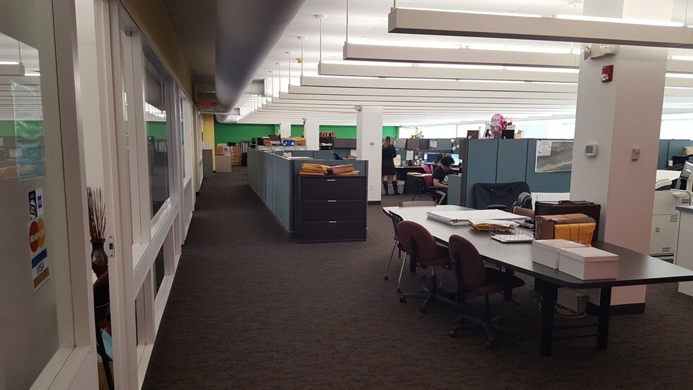 More Photos Of 99 Mechanic St, Pawcatuck Office For Sale