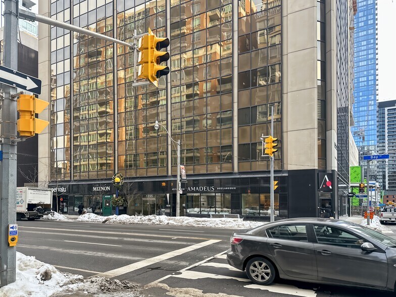 More Photos Of 1235 Bay St, Toronto Coworking Space