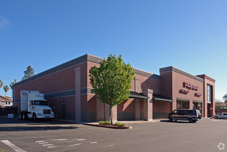 More Photos Of 2900 Stockton Blvd, Sacramento Drugstore For Lease