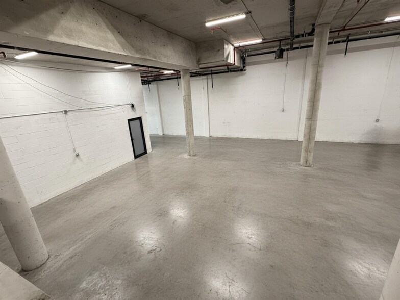 More Photos Of 3637 31st St, Long Island City Apartments For Lease