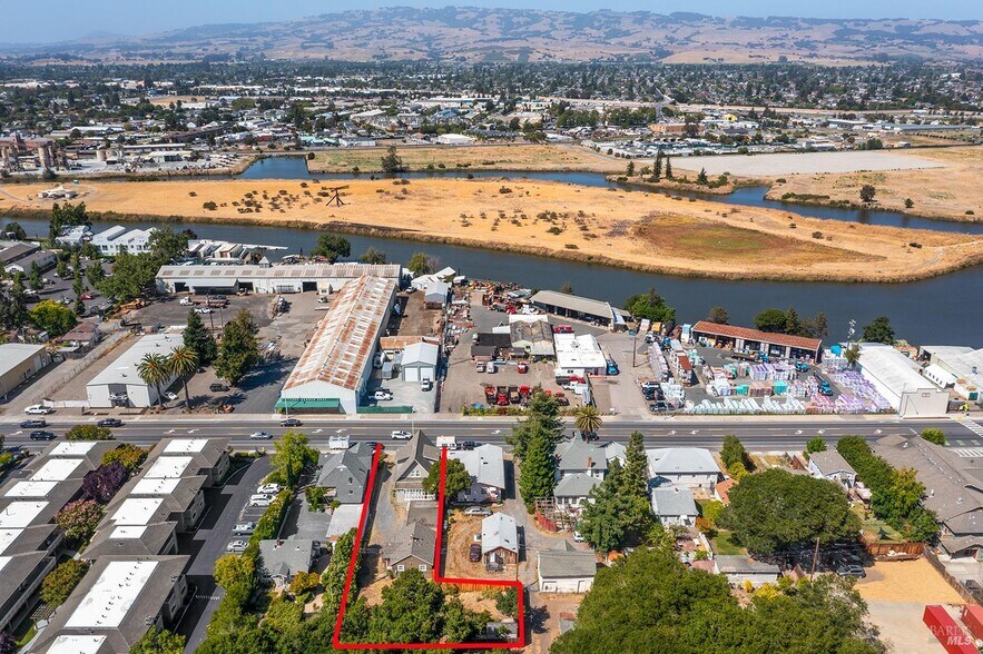 More Photos Of 732 Petaluma Blvd S, Petaluma Multifamily For Sale