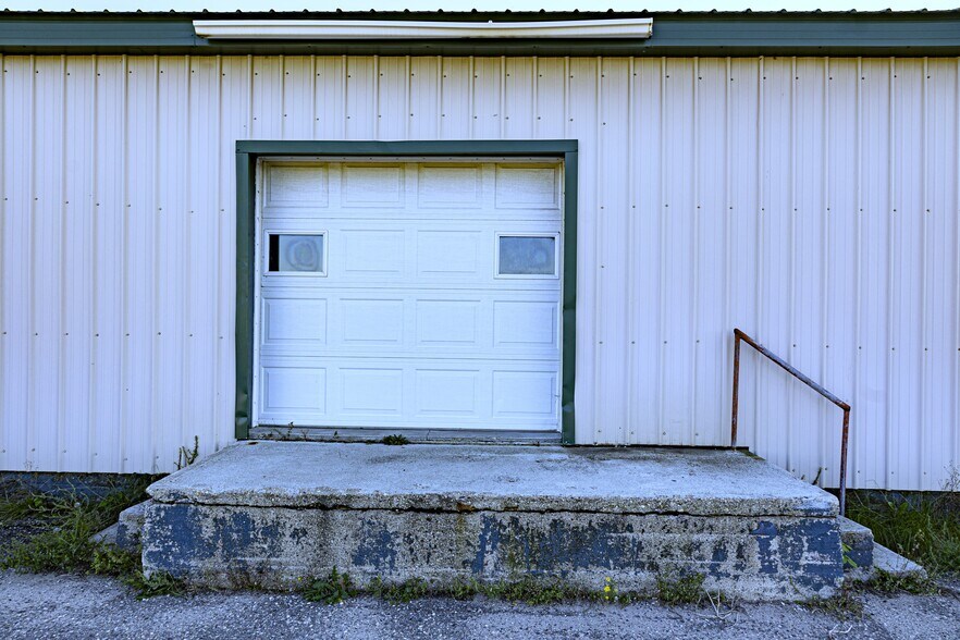 More Photos Of 105 Ash Ave NE, Wadena Veterinarian Kennel For Sale