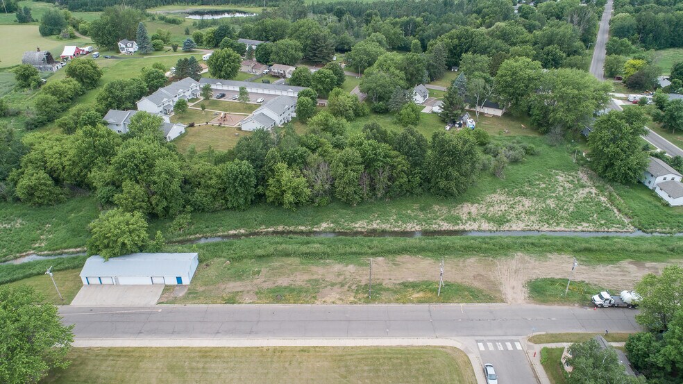 More Photos Of XXX Elmhurst Ave, Braham Flex For Sale