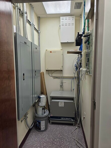 More Photos Of 630 Brooker Creek Blvd, Oldsmar Service For Sale