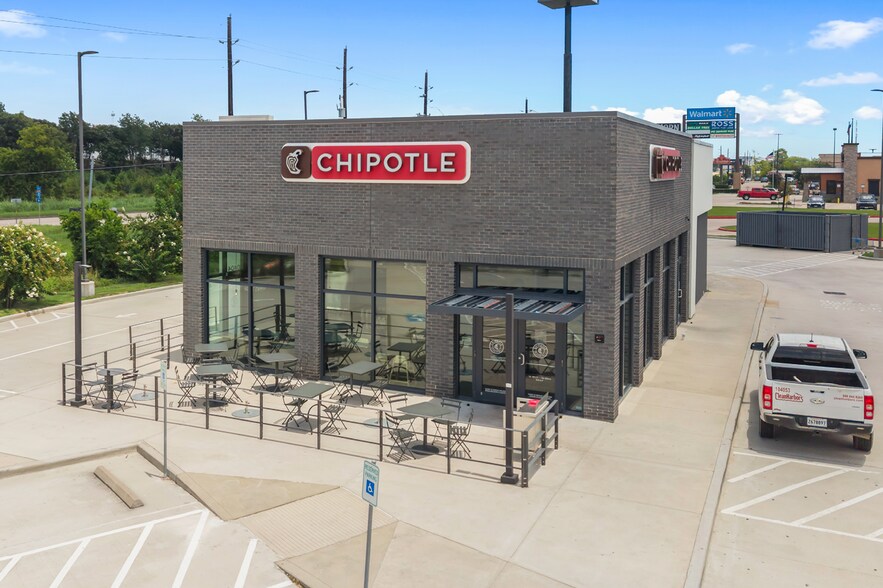 More Photos Of 10404 Interstate 10 E, Baytown Fast Food For Sale