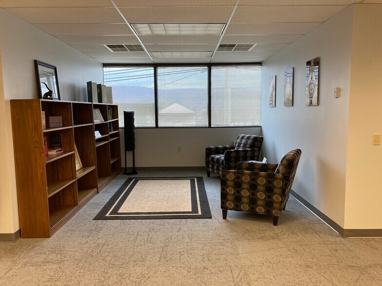 More Photos Of 3605 Vartan Way, Harrisburg Office For Lease