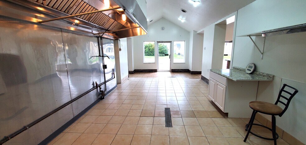 More Photos Of 163 Main St, Bruin Freestanding For Sale