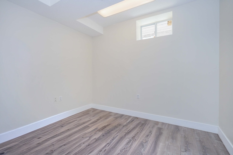 More Photos Of 76 Battery Ave, Brooklyn Apartments For Lease