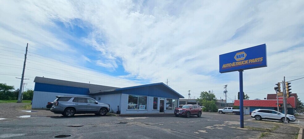 More Photos Of 15779 US Highway 63, Hayward Freestanding For Sale