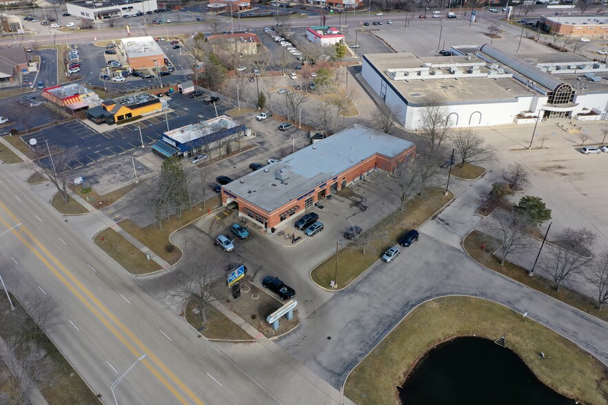 More Photos Of 5600 New Wilke Rd, Rolling Meadows Carwash For Sale