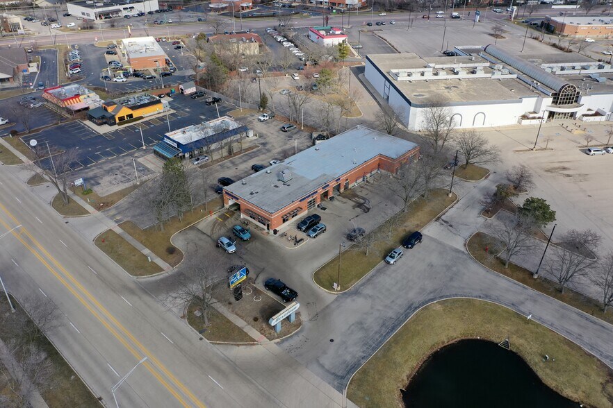More Photos Of 5600 New Wilke Rd, Rolling Meadows Carwash For Sale