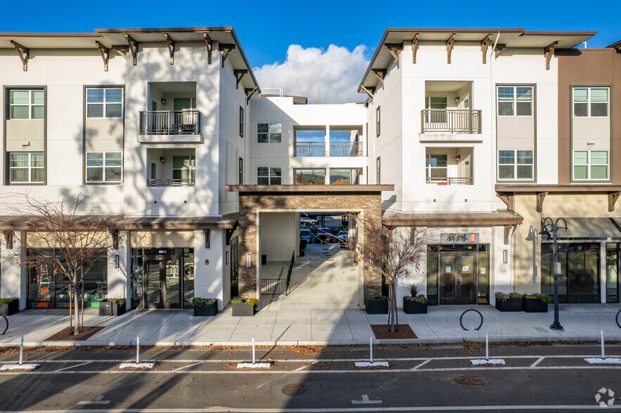 More Photos Of 3888 Artist Walk Commons, Fremont Apartments For Lease