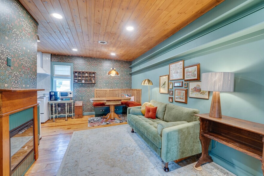 More Photos Of 4301 Washington Pike, Knoxville Office Residential For Sale