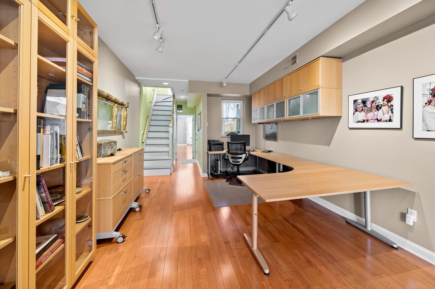More Photos Of 1637 E Baltimore St, Baltimore Office Residential For Sale