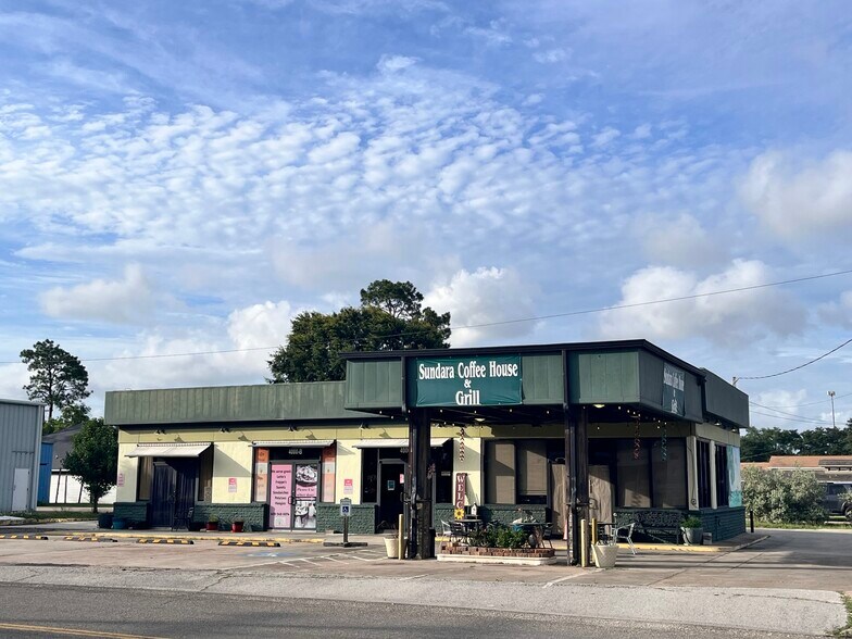 More Photos Of 4000 Lincoln Ave, Groves Restaurant For Sale