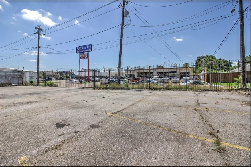 More Photos Of 3504 Hillcroft Ave, Houston Freestanding For Sale