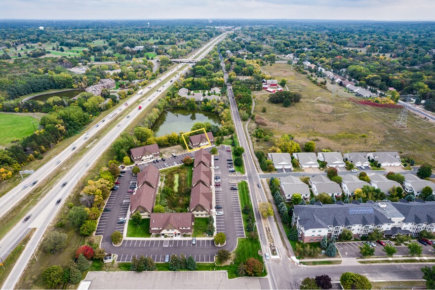 More Photos Of 2127 County Road D E, Maplewood Office For Sale