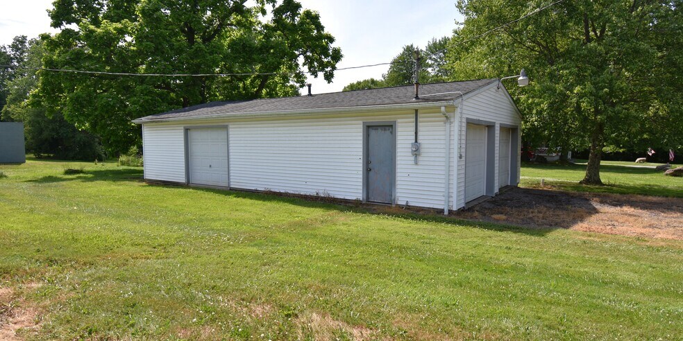 More Photos Of 6179 / 6181 Yo-Hubbard Rd, Hubbard Flex For Sale