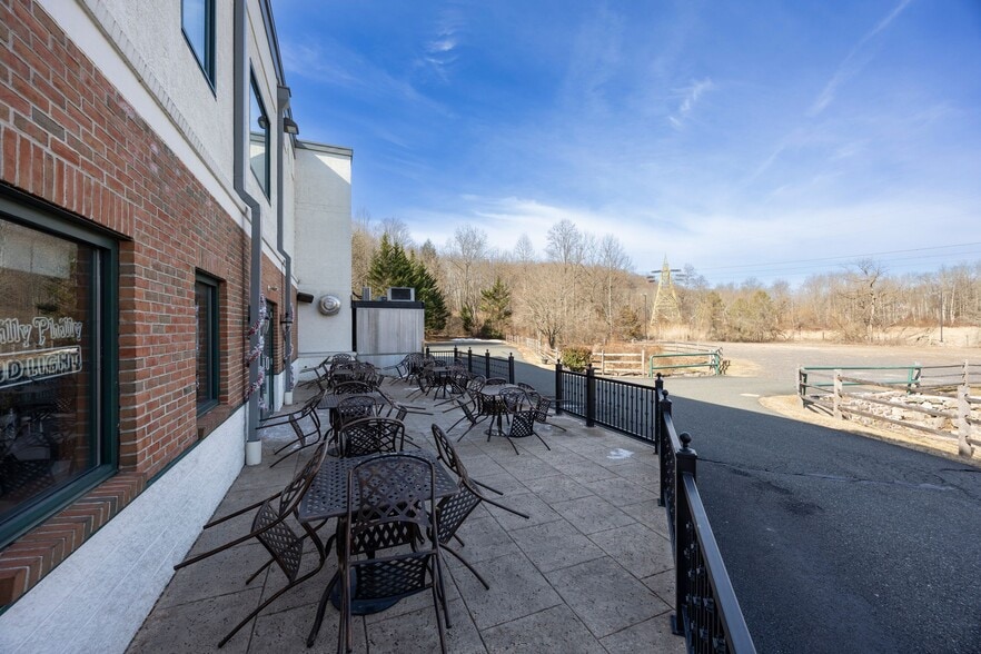More Photos Of 1703 Pottstown Pike, Pottstown Restaurant For Sale