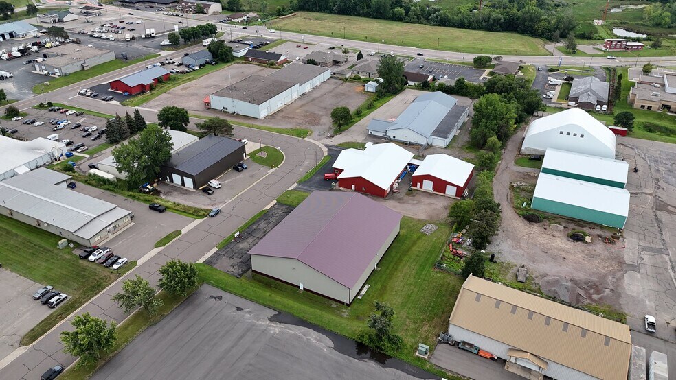 More Photos Of 1011 13th Ave N, Sauk Rapids Warehouse For Lease