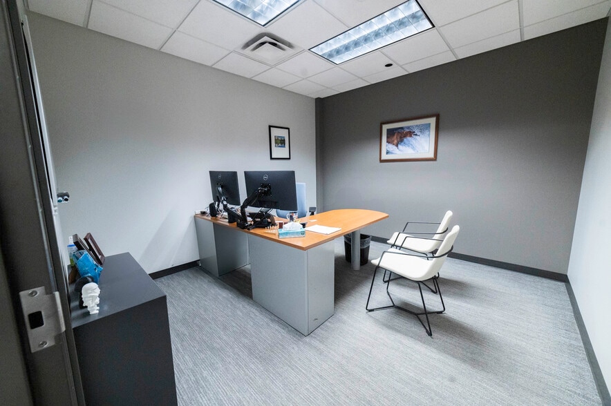 More Photos Of 4812 McMurry Ave, Fort Collins Light Manufacturing For Lease