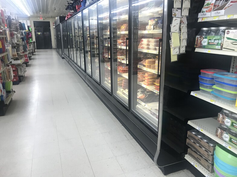 More Photos Of 25817 State Hwy 64, Pittsburg Supermarket For Sale