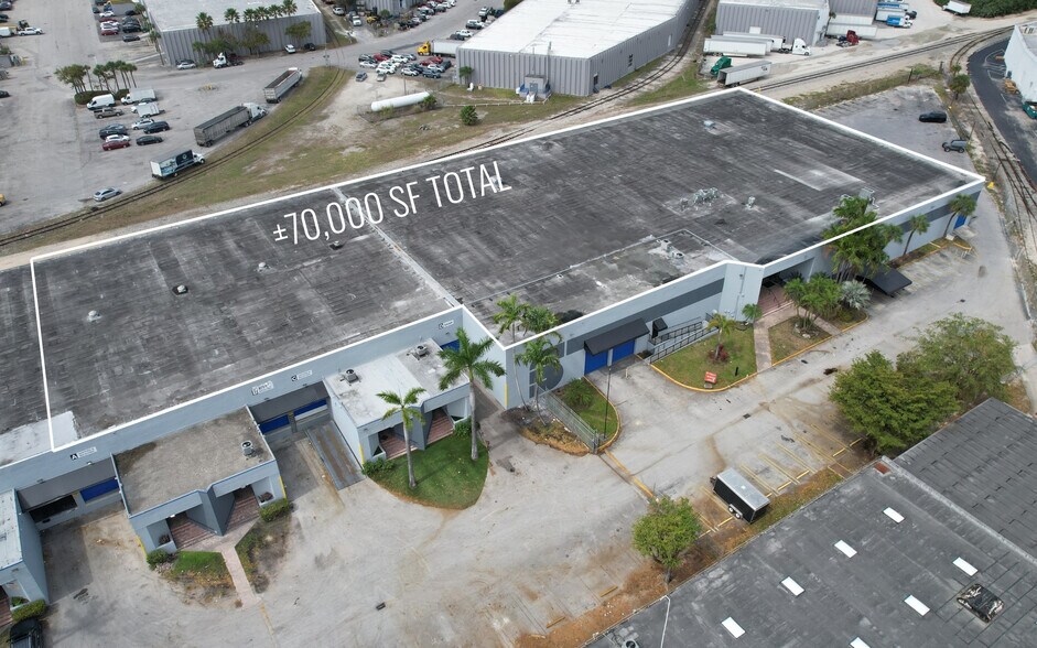 More Photos Of 9970 NW 89th Ct, Medley Warehouse For Lease