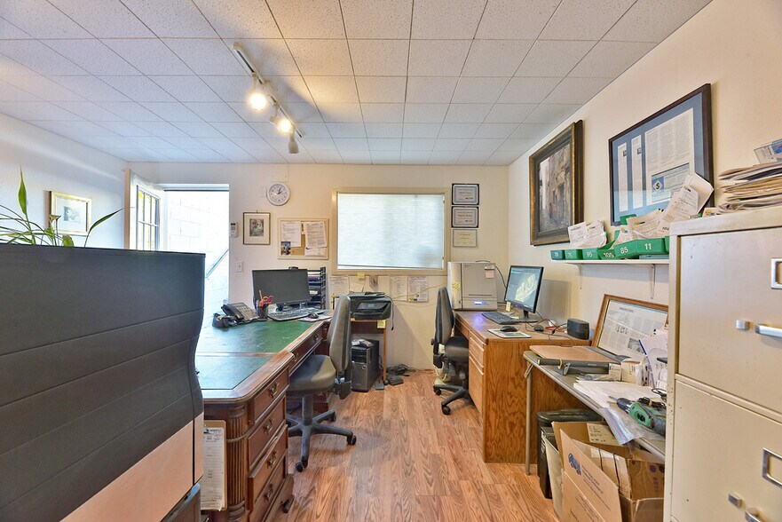 More Photos Of 993 Siskiyou Blvd, Ashland Office For Sale