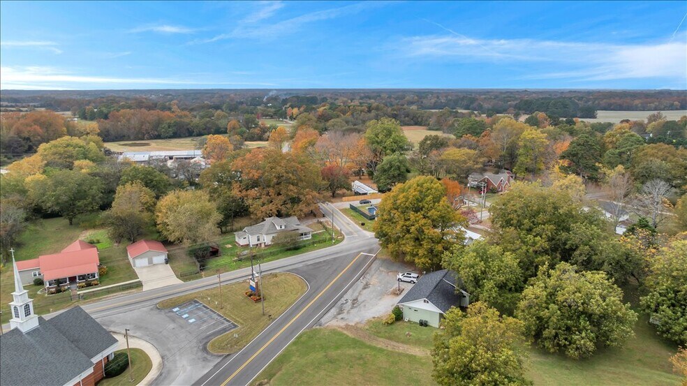 More Photos Of 1209 Ford Chapel Rd, Harvest General Retail For Sale