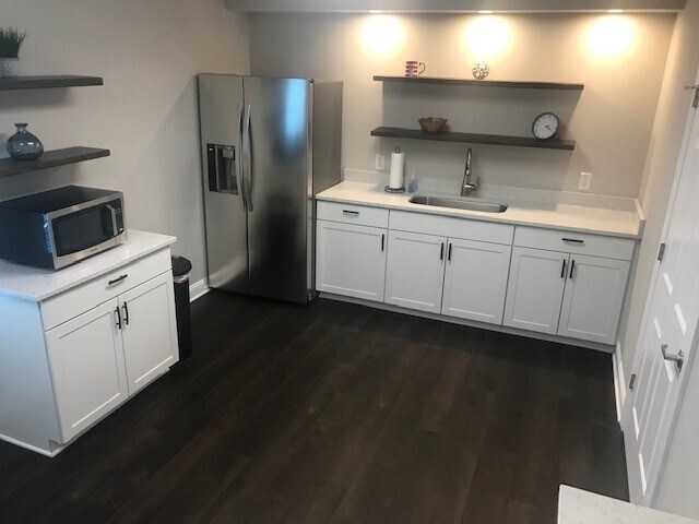 More Photos Of 8050 Corporate Center Dr, Charlotte Office For Lease