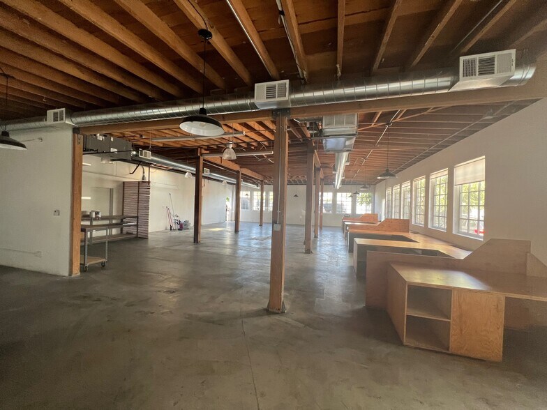 More Photos Of 2029 Blake Ave, Los Angeles Storefront Retail Office For Lease