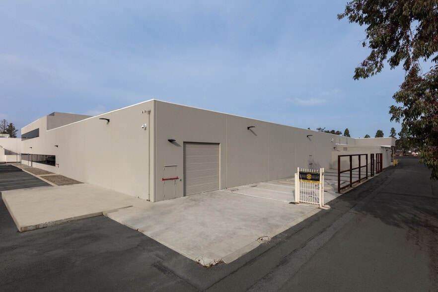 More Photos Of 48664 Milmont Dr, Fremont Research And Development For Lease