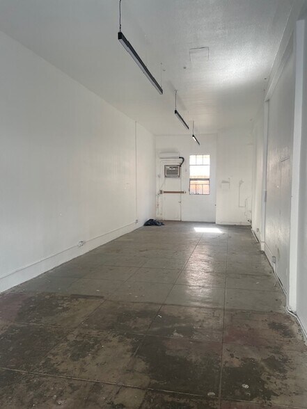 More Photos Of 7950-7958 Fountain Ave, West Hollywood Storefront Retail Office For Sale